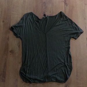 Banana Republic olive green v neck tee